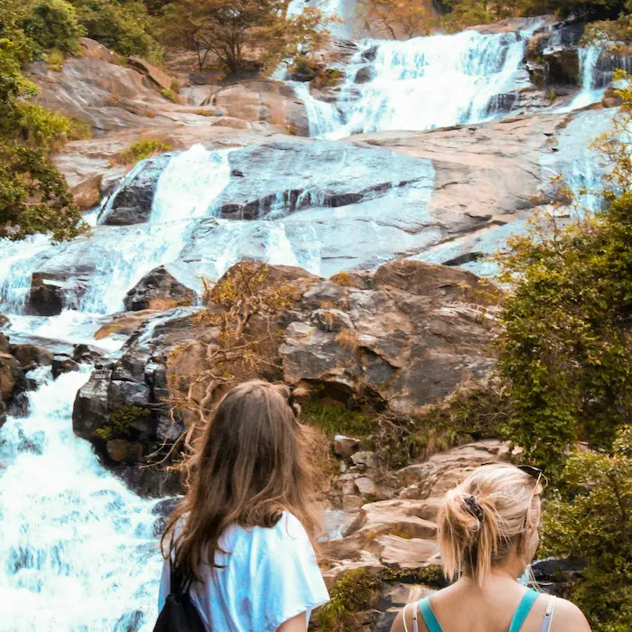 Cascada en Ella en viaje de aventura a Sri Lanka