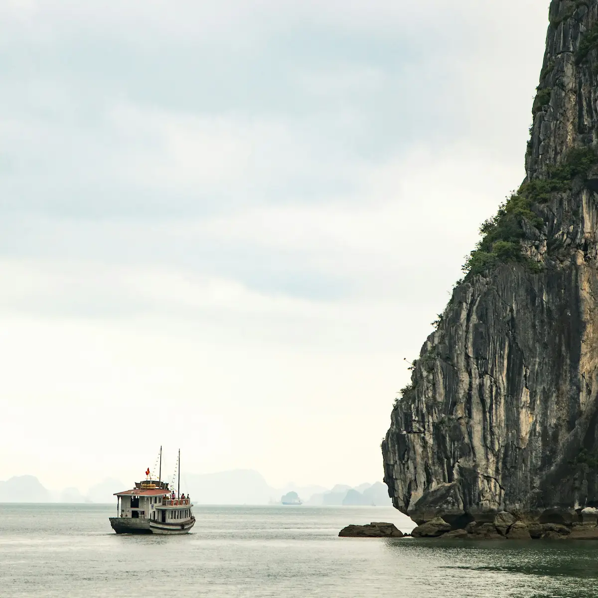 Viaje en grupo de kitesurf a Vietnam bahía de lan ha