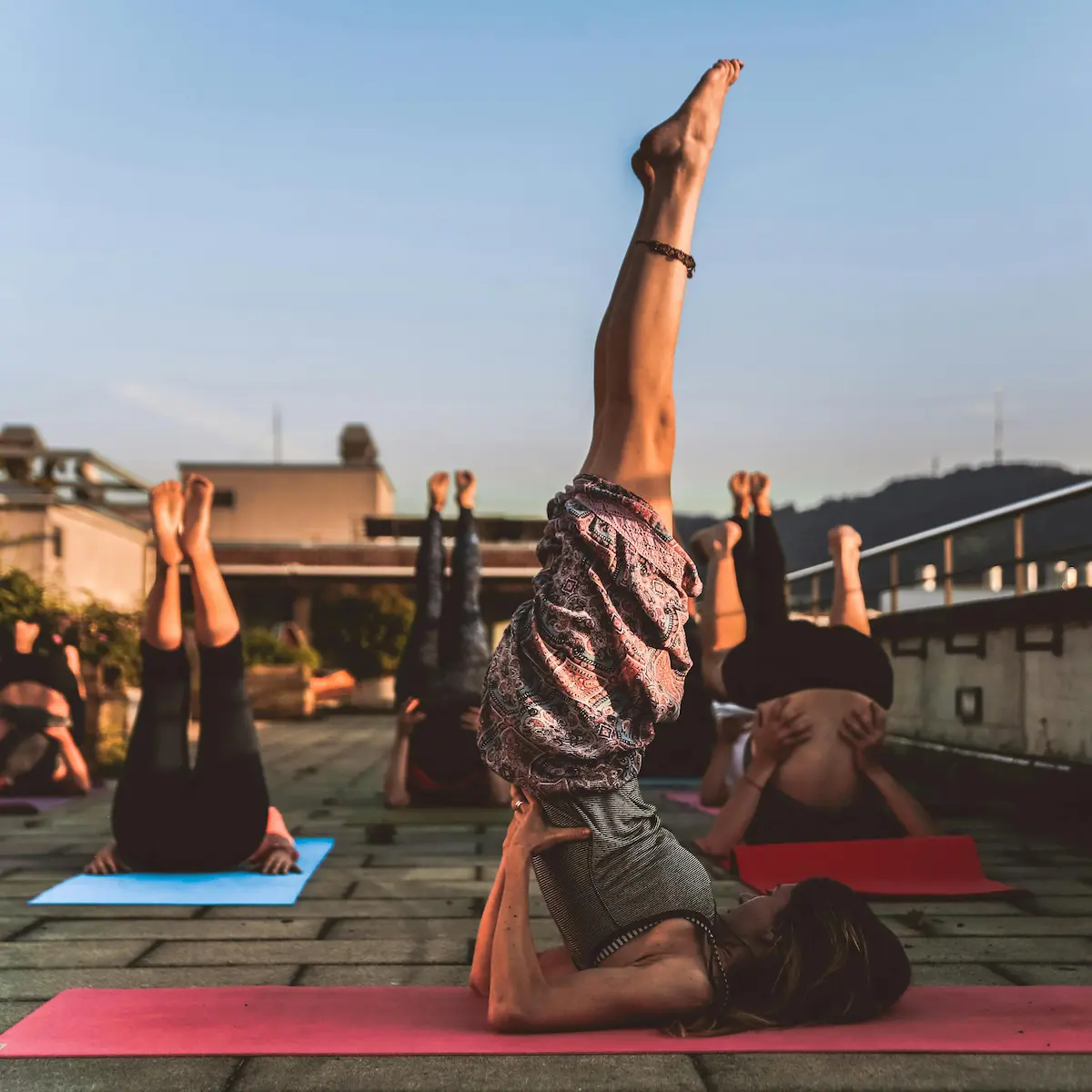 yoga en viaje de kitesurf a tarifa
